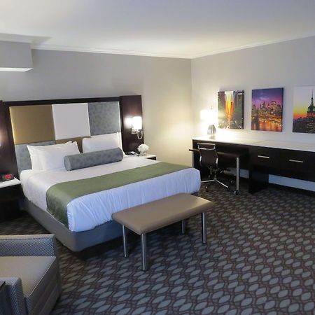 Best Western Premier Nyc Gateway Hotel North Bergen Bilik gambar