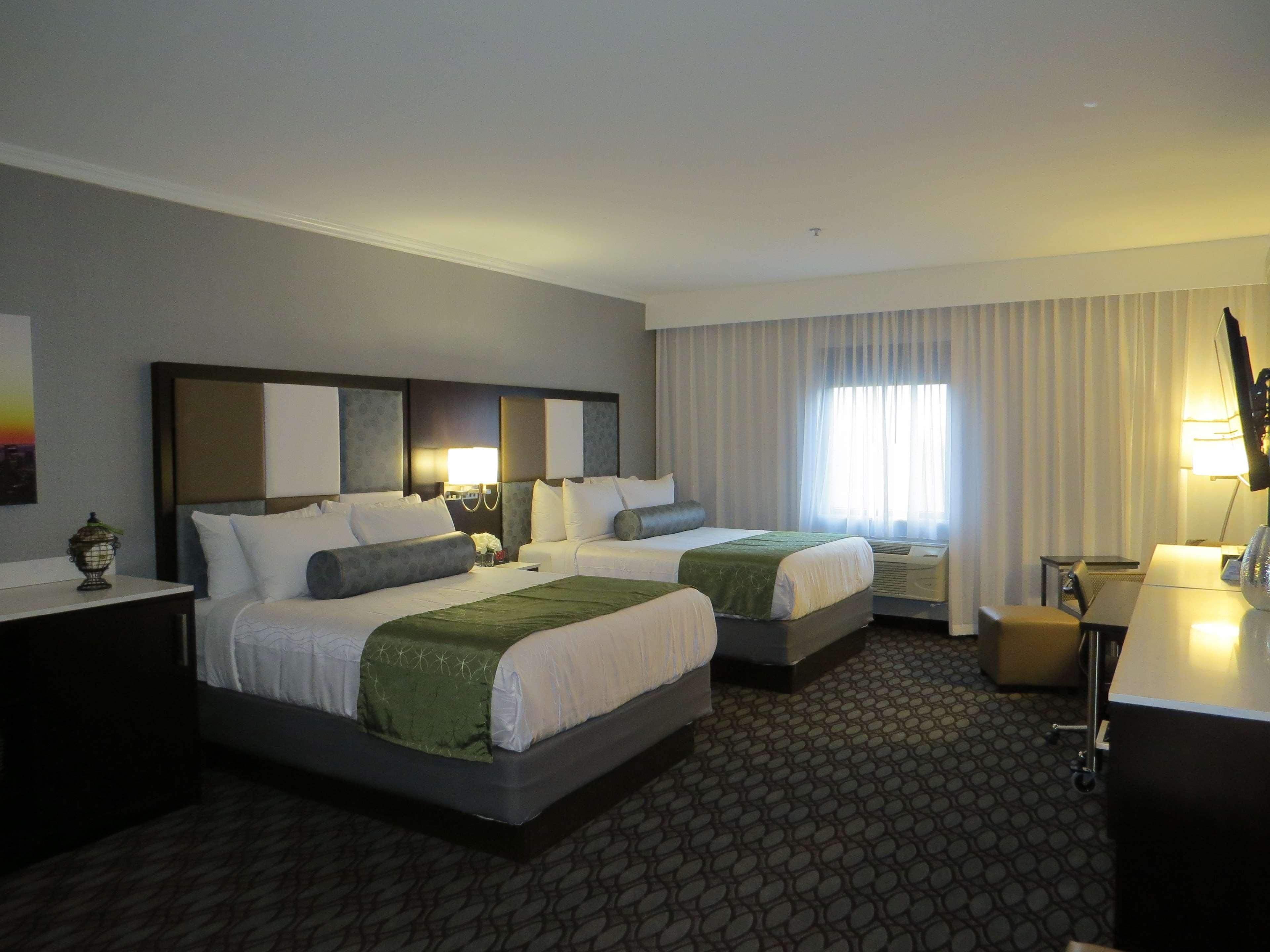 Best Western Premier Nyc Gateway Hotel North Bergen Bilik gambar